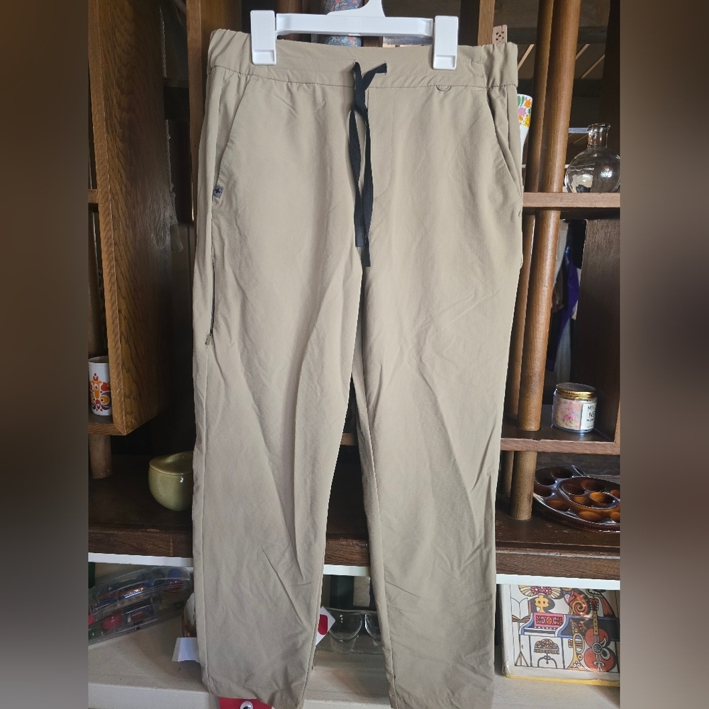 Figs Pro Medium Petite Scrub Pants Khaki